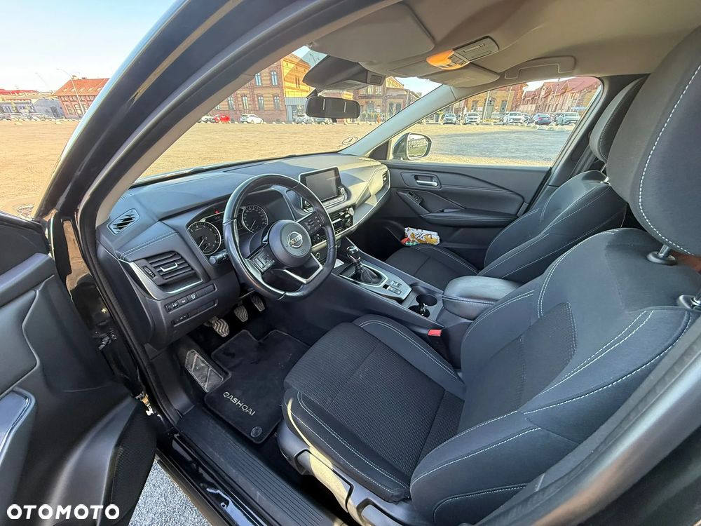Nissan Qashqai 1.3 DIG-T N-Connecta - 33