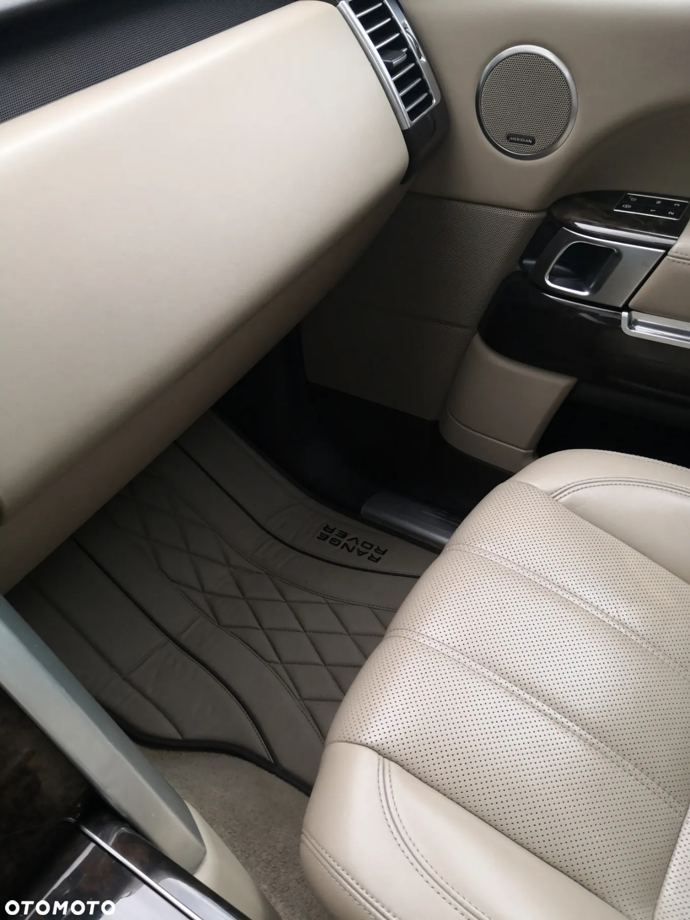 Land Rover Range Rover 4.4SD V8 LWB Vogue - 5