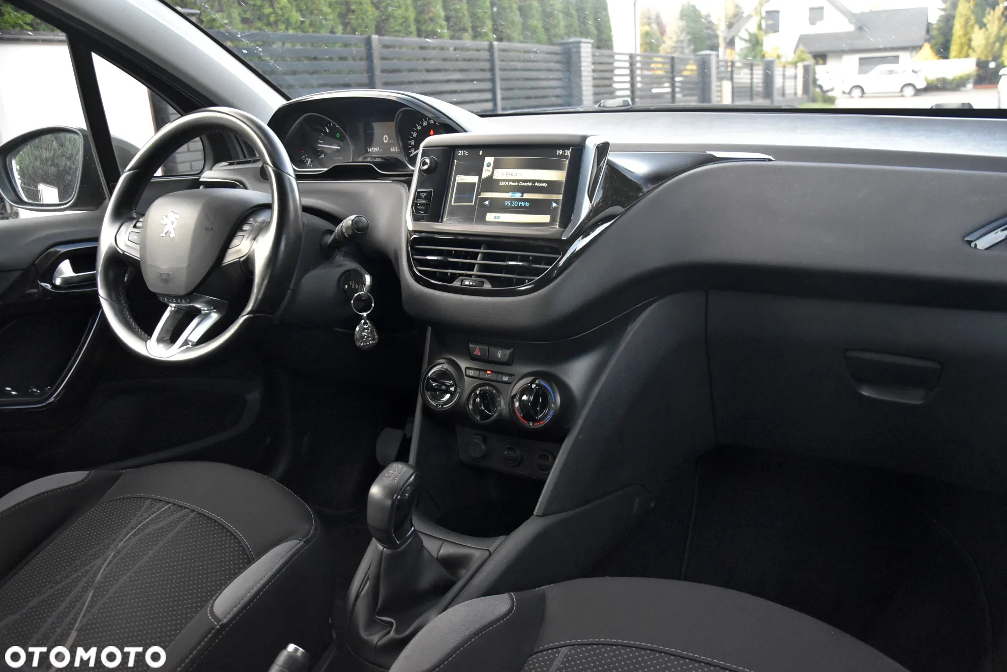 Peugeot 208 HDi 68 Like - 19