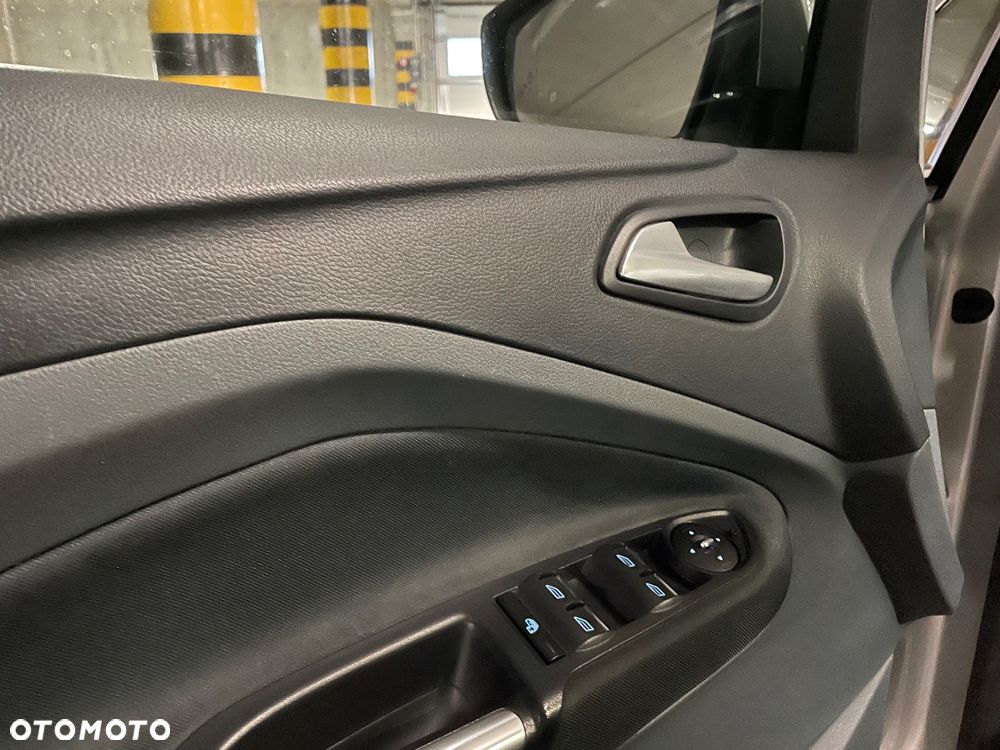 Ford Grand C-MAX - 10