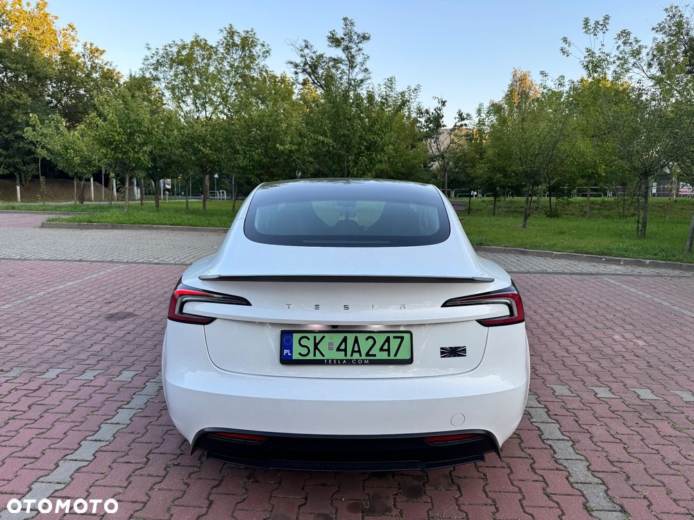 Tesla Model 3 - 6