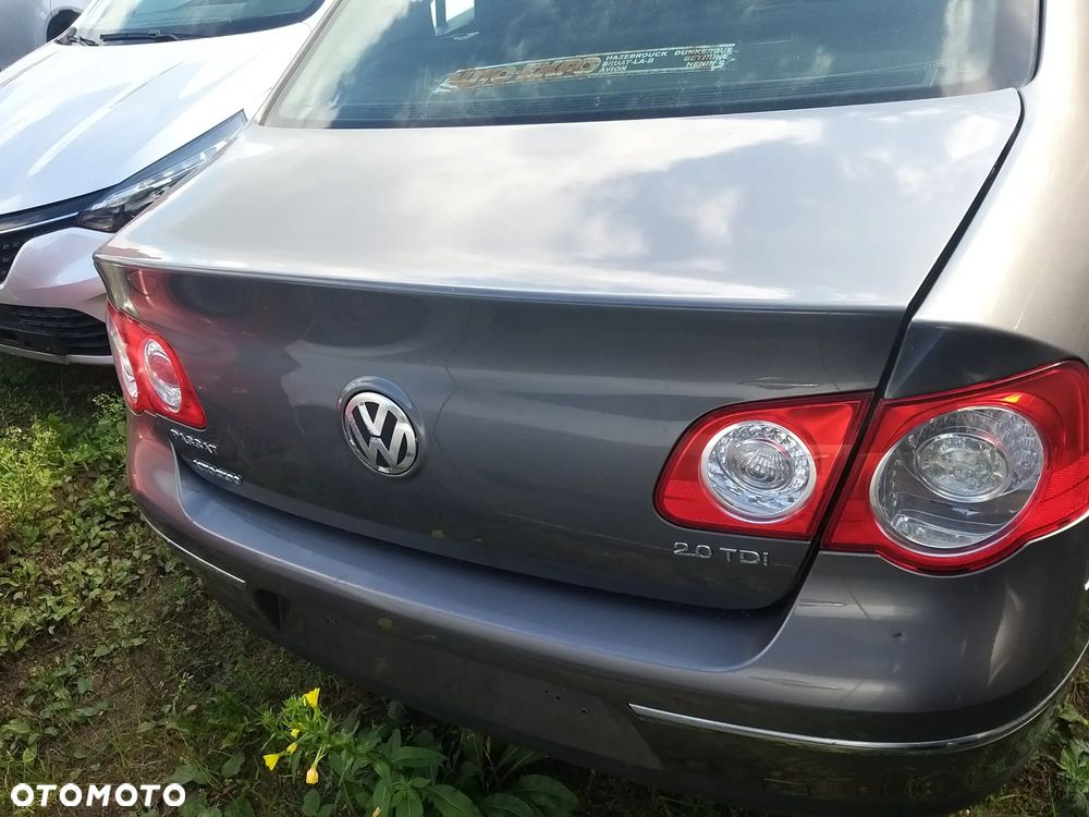 Volkswagen Passat B6 2,0 tdi klapa bagażnika tył sedan kolor lakieru LA7T