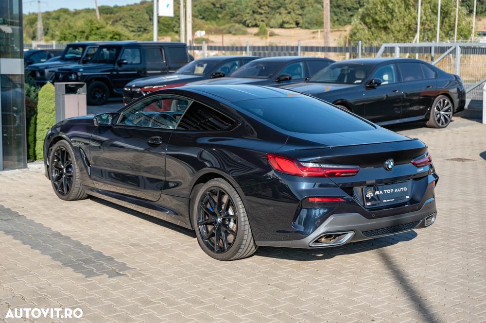 BMW M8 M850i xDrive - 12