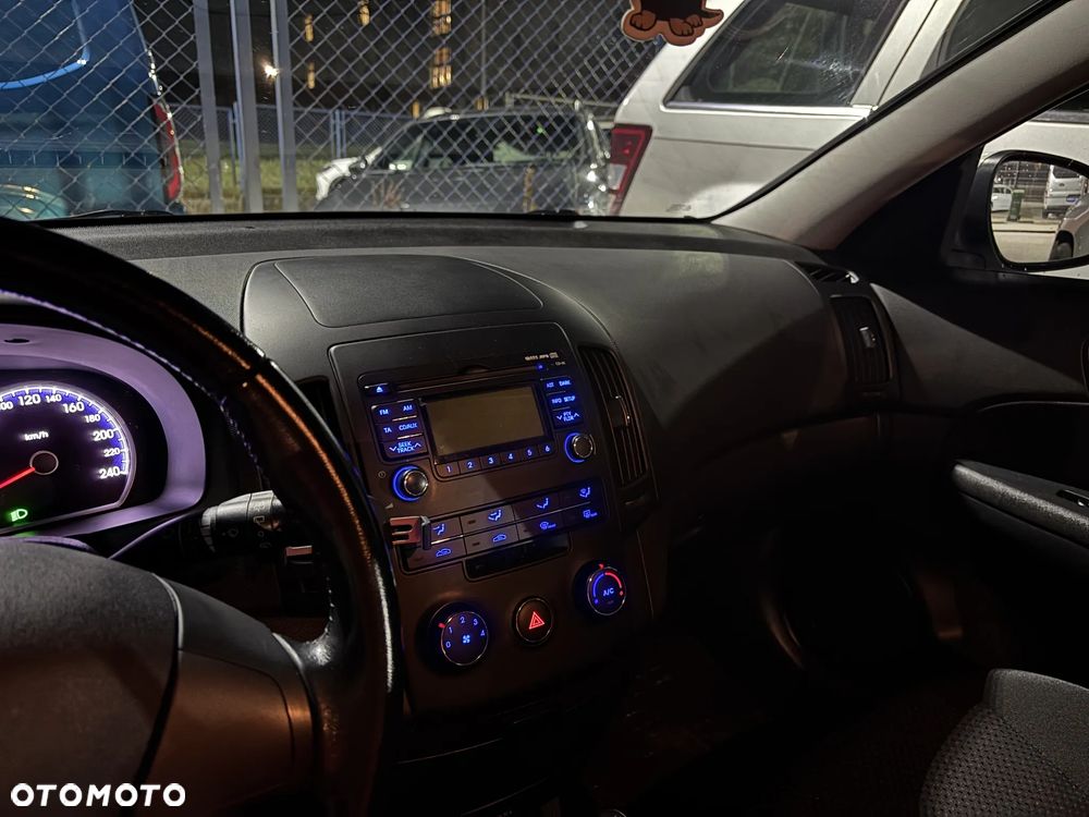 Hyundai i30 1.4 Blue Classic - 11