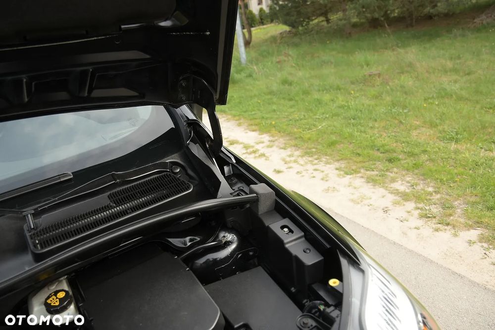 Ford Kuga - 38