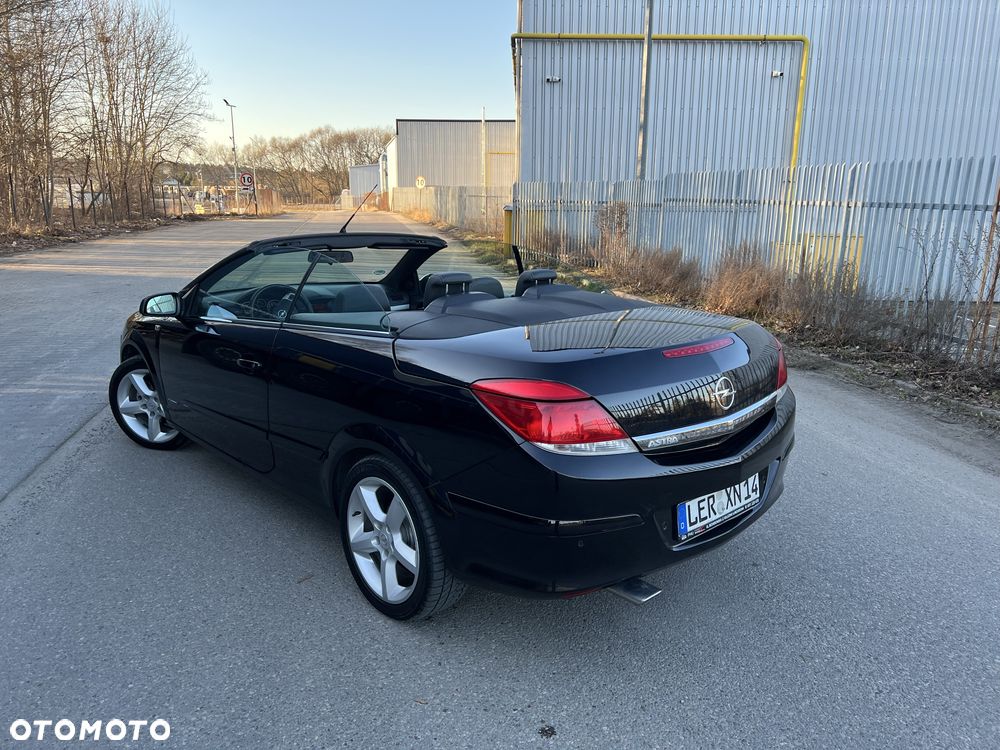 Opel Astra - 4