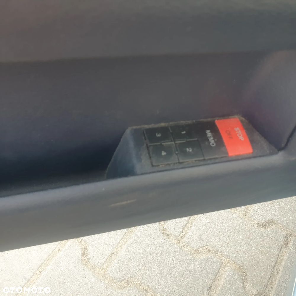 Audi A4 Cabrio 2.5 TDI - 8