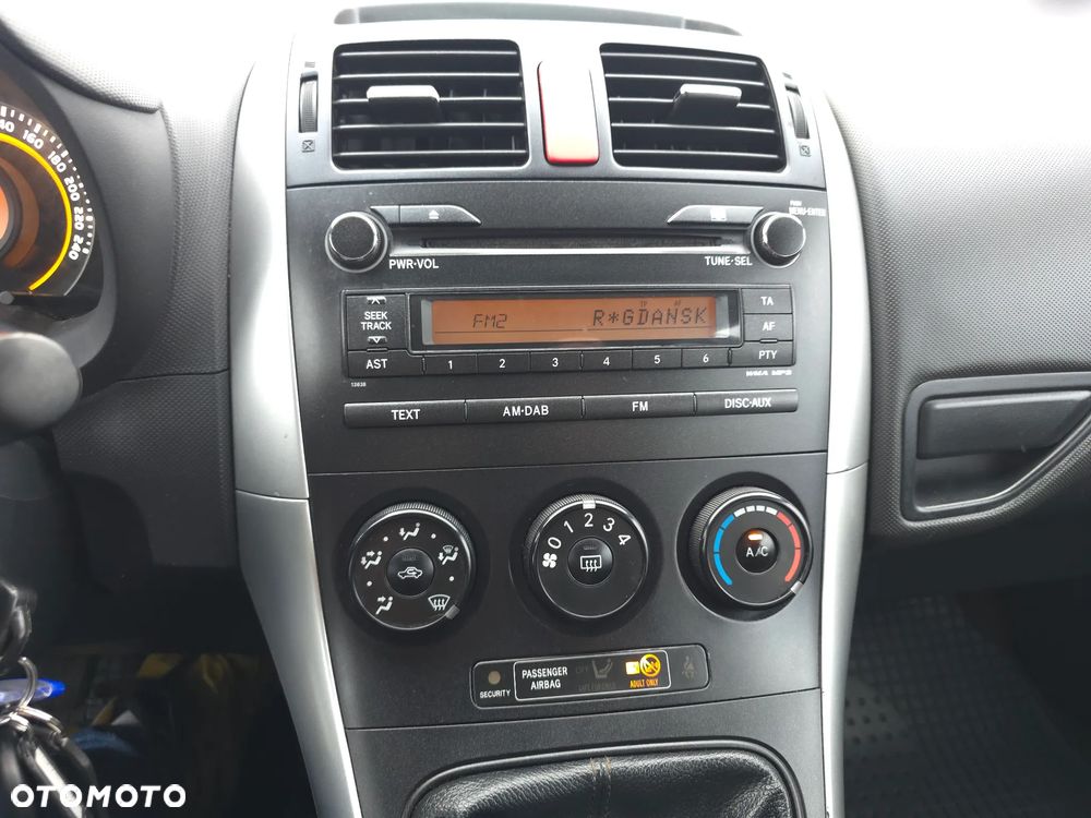 Toyota Auris 1.4 D-4D 2010 - 26