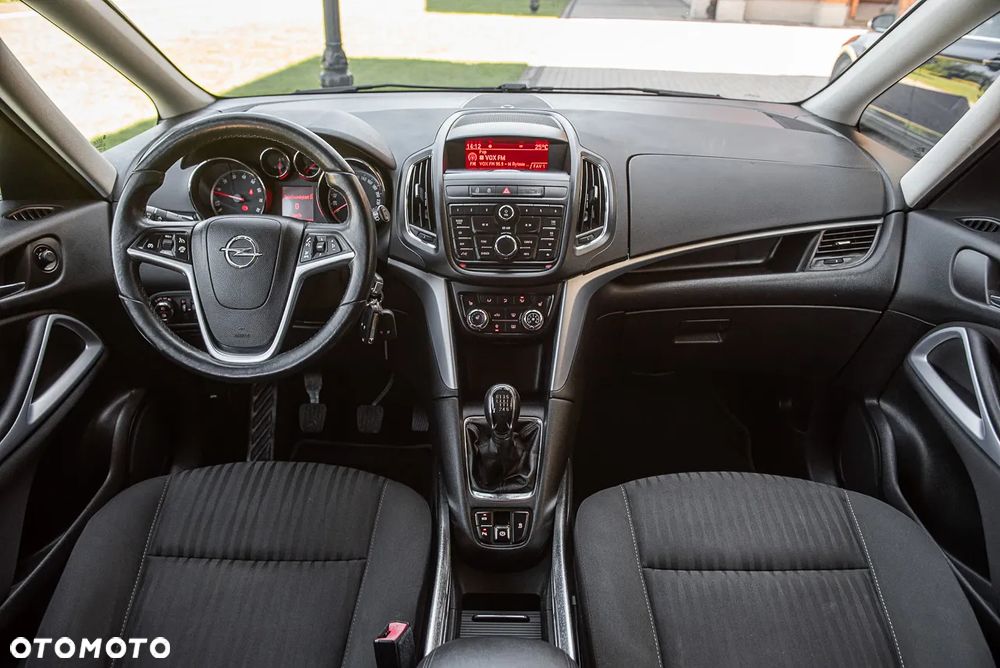 Opel Zafira 1.4 T Enjoy - 9