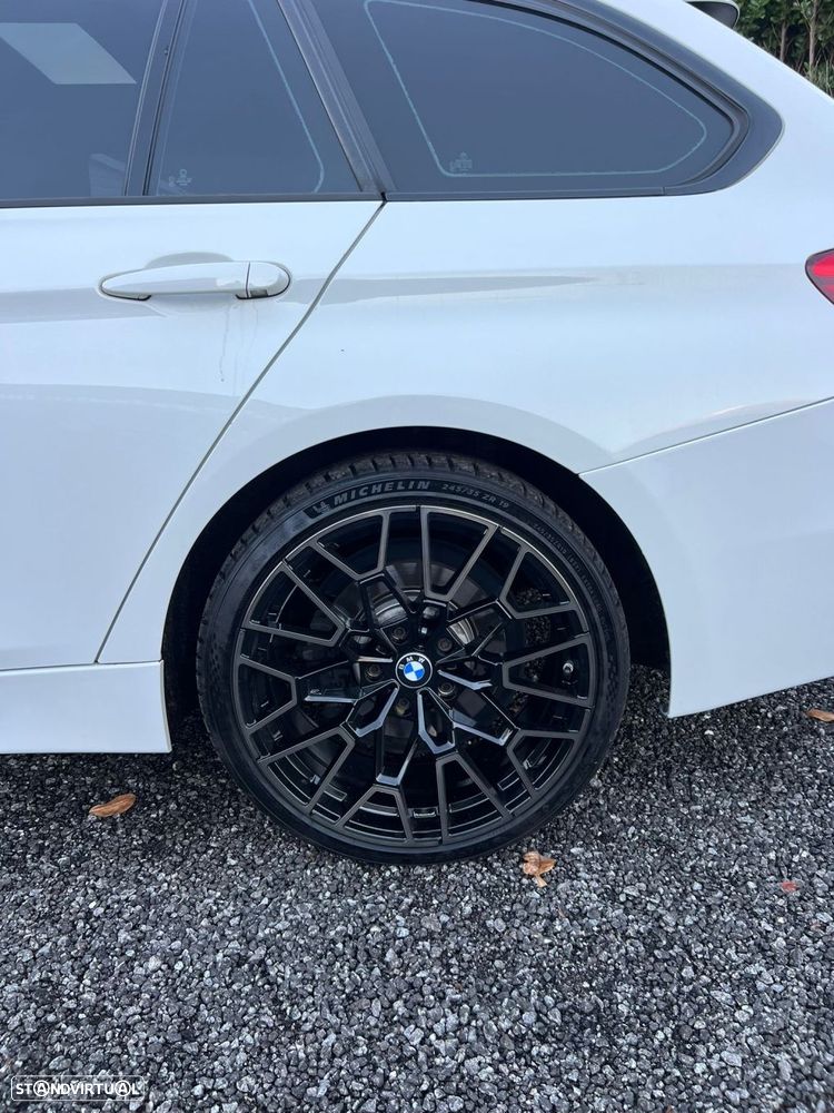 BMW 320 d Touring Pack M Auto - 14