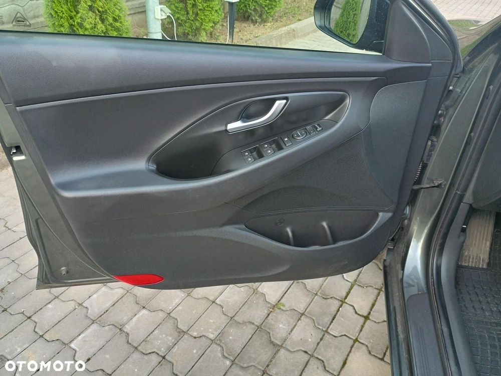 Hyundai i30 1.0 T-GDI Smart - 11