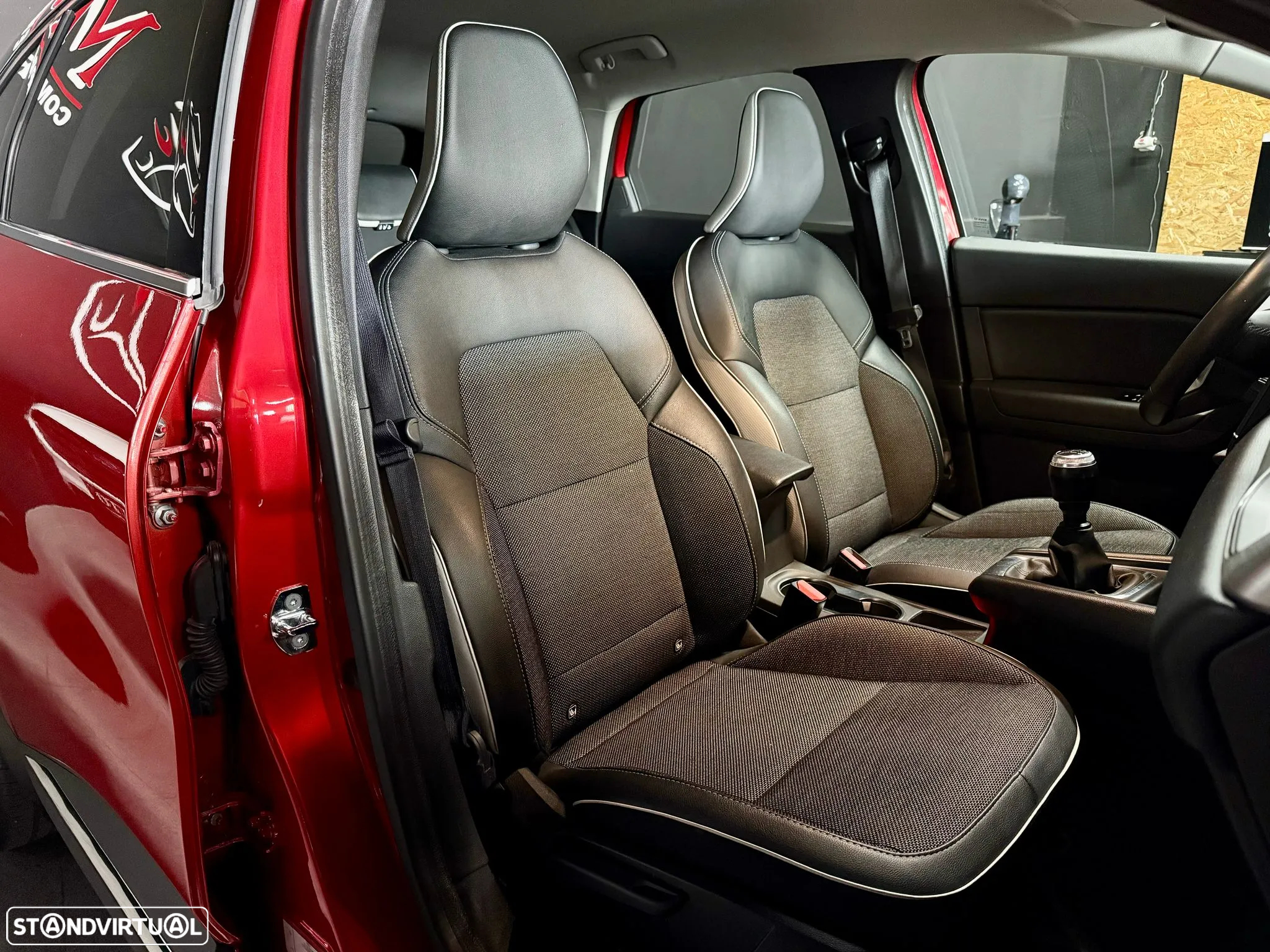 Renault Captur 1.0 TCe Exclusive - 19