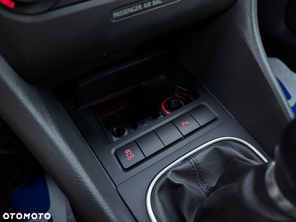 Volkswagen Golf - 34