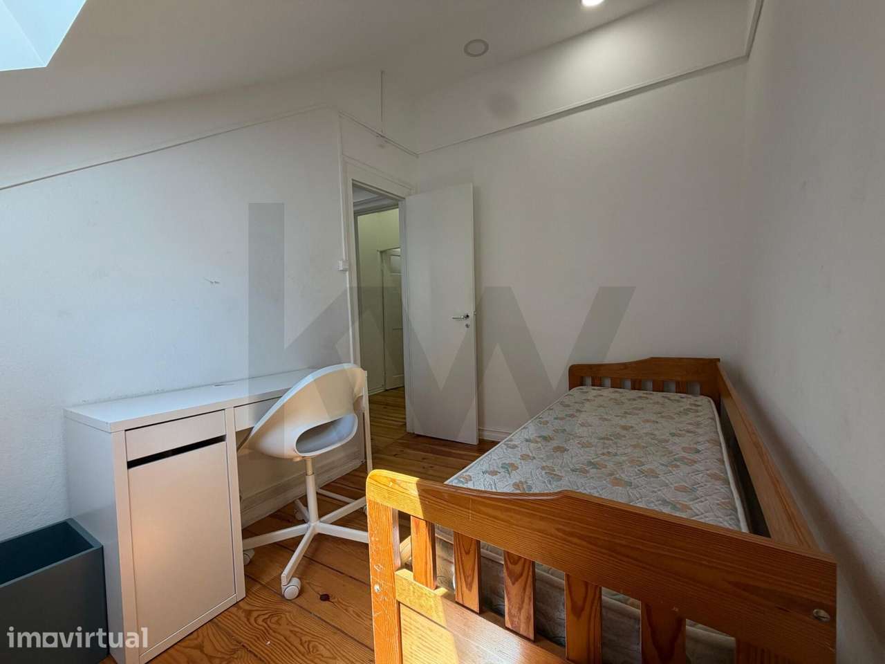 Apartamento T2 na Rua Maria Pia com vista para Monsanto - Grande imagem: 5/8
