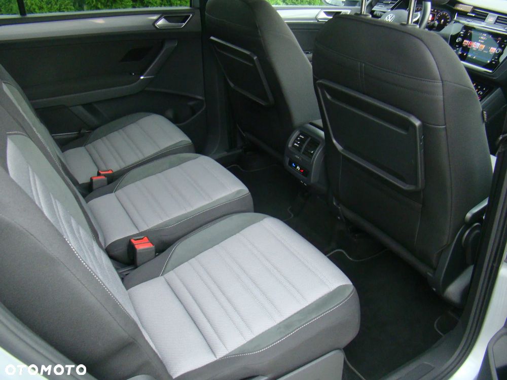 Volkswagen Touran 1.5 TSI EVO Highline DSG - 31