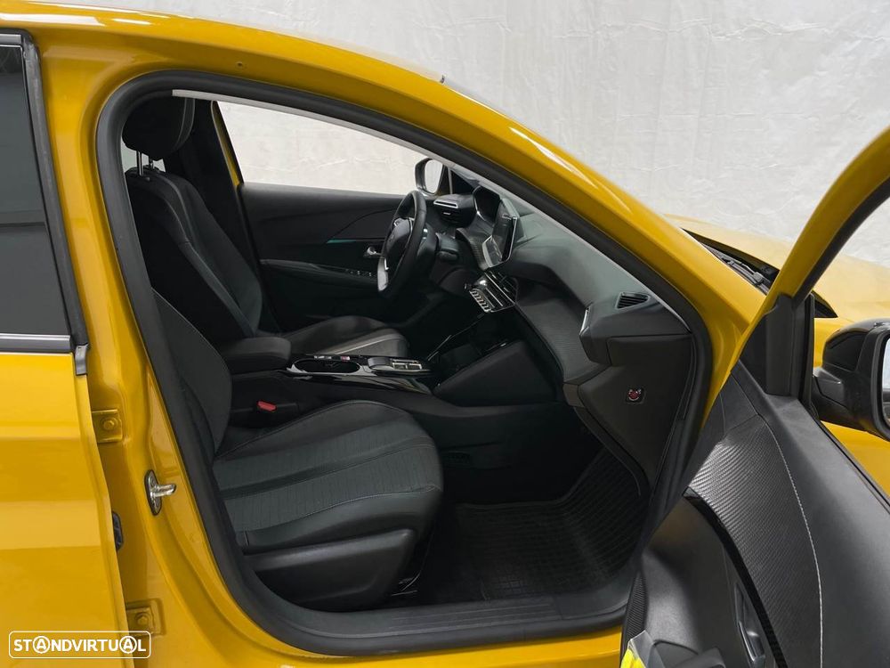 Peugeot e-2008 50 kWh Allure - 15