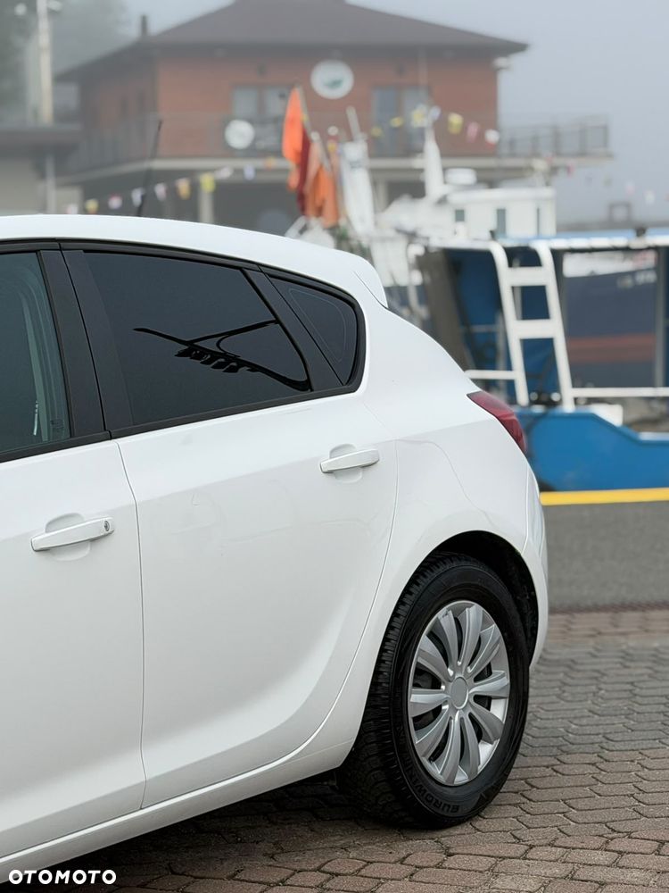 Opel Astra 1.6 CDTI Enjoy - 9