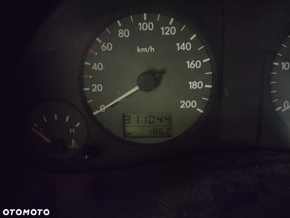 Volkswagen Sharan 1.9 TDI Basis - 6