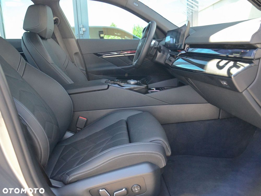 BMW Seria 5 - 31