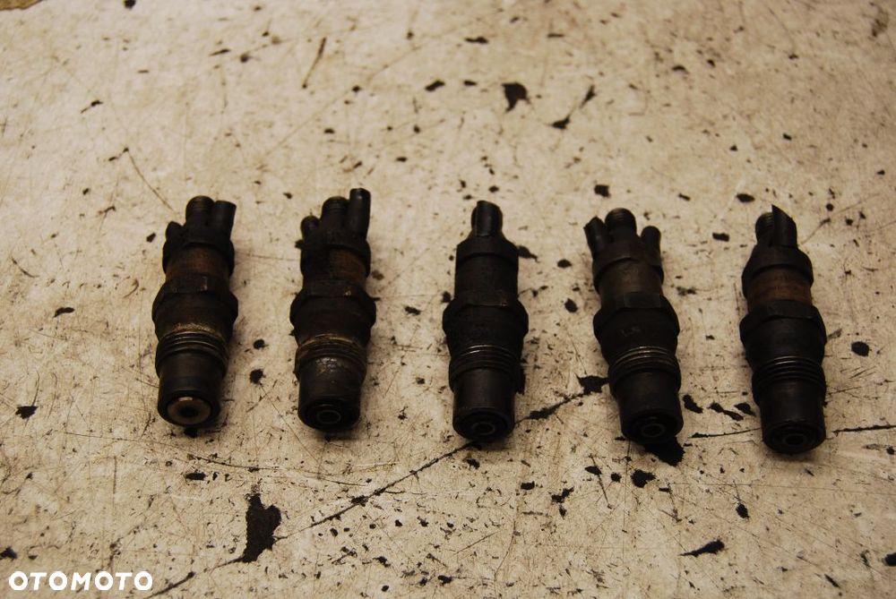 WTRYSKIWACZ VW T4 2.4 CADDY 068130202A 068130202 - 1