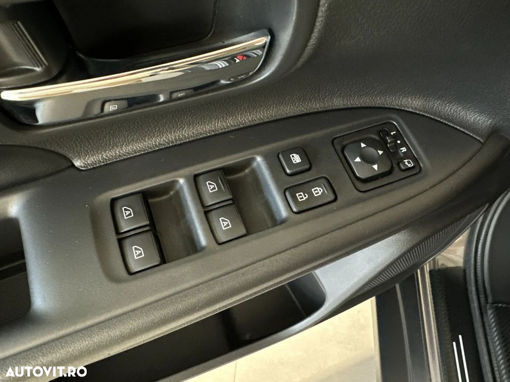 Mitsubishi Outlander - 15