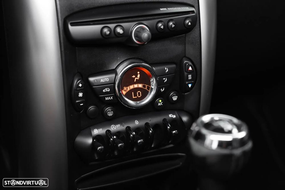 MINI Paceman Cooper D - 23