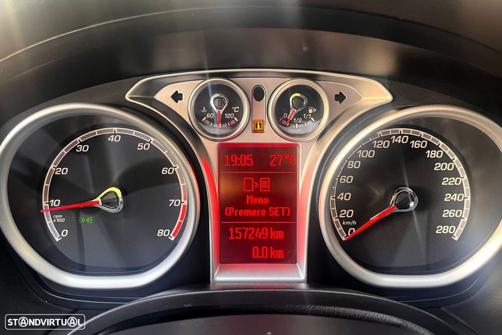 Ford Focus 2.5 T RS - 10