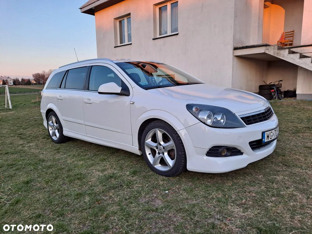 Opel Astra 1.9 CDTI DPF Cosmo - 4