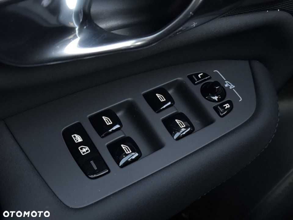 Volvo XC 90 - 24