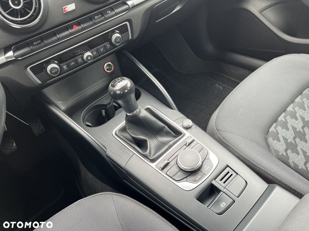 Audi A3 Limousine 1.4 TFSI Attraction - 22