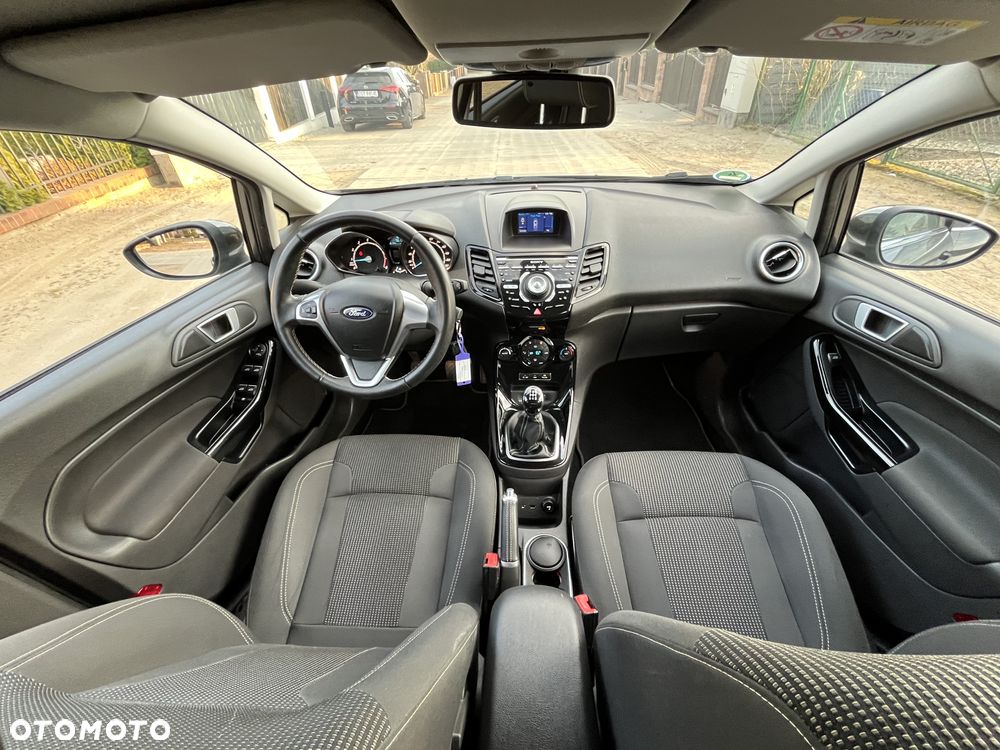 Ford Fiesta 1.0 EcoBoost S&S TITANIUM - 5