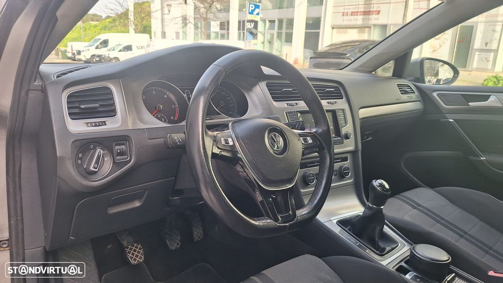 VW Golf Variant - 12