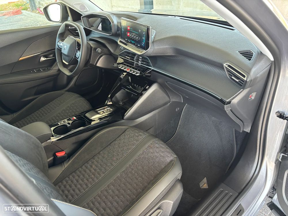 Peugeot e-2008 Allure Pack - 21