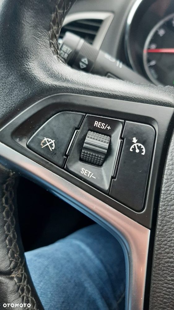 Opel Astra 1.4 Turbo Edition Sport - 22