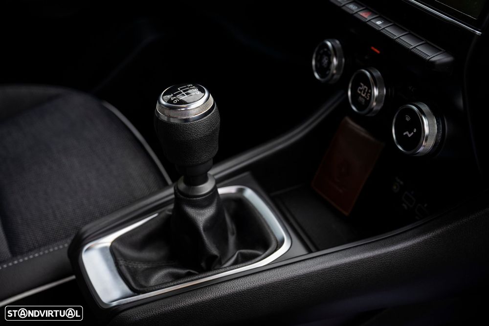 Renault Captur 1.0 TCe Exclusive - 35