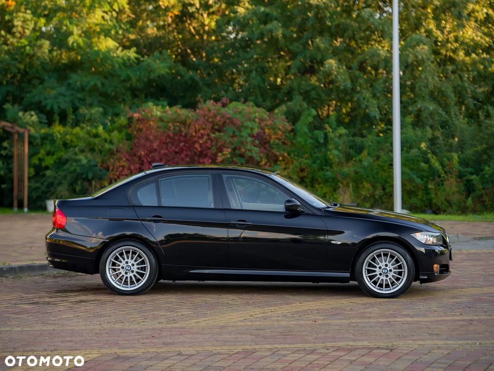 BMW Seria 3 318i - 13