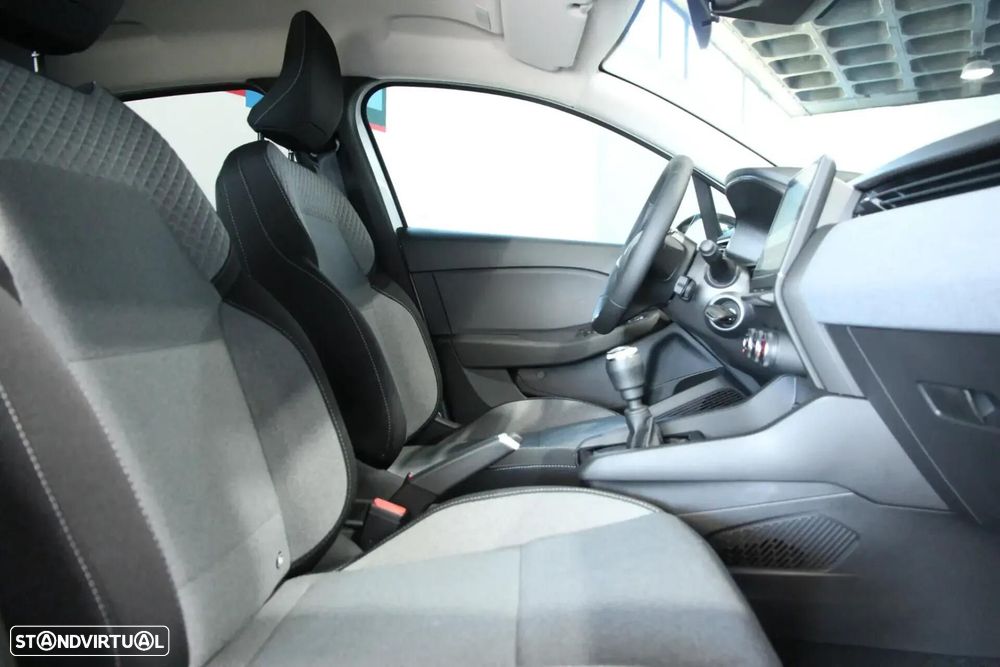 Renault Clio 1.0 TCe Evolution Bi-Fuel - 24