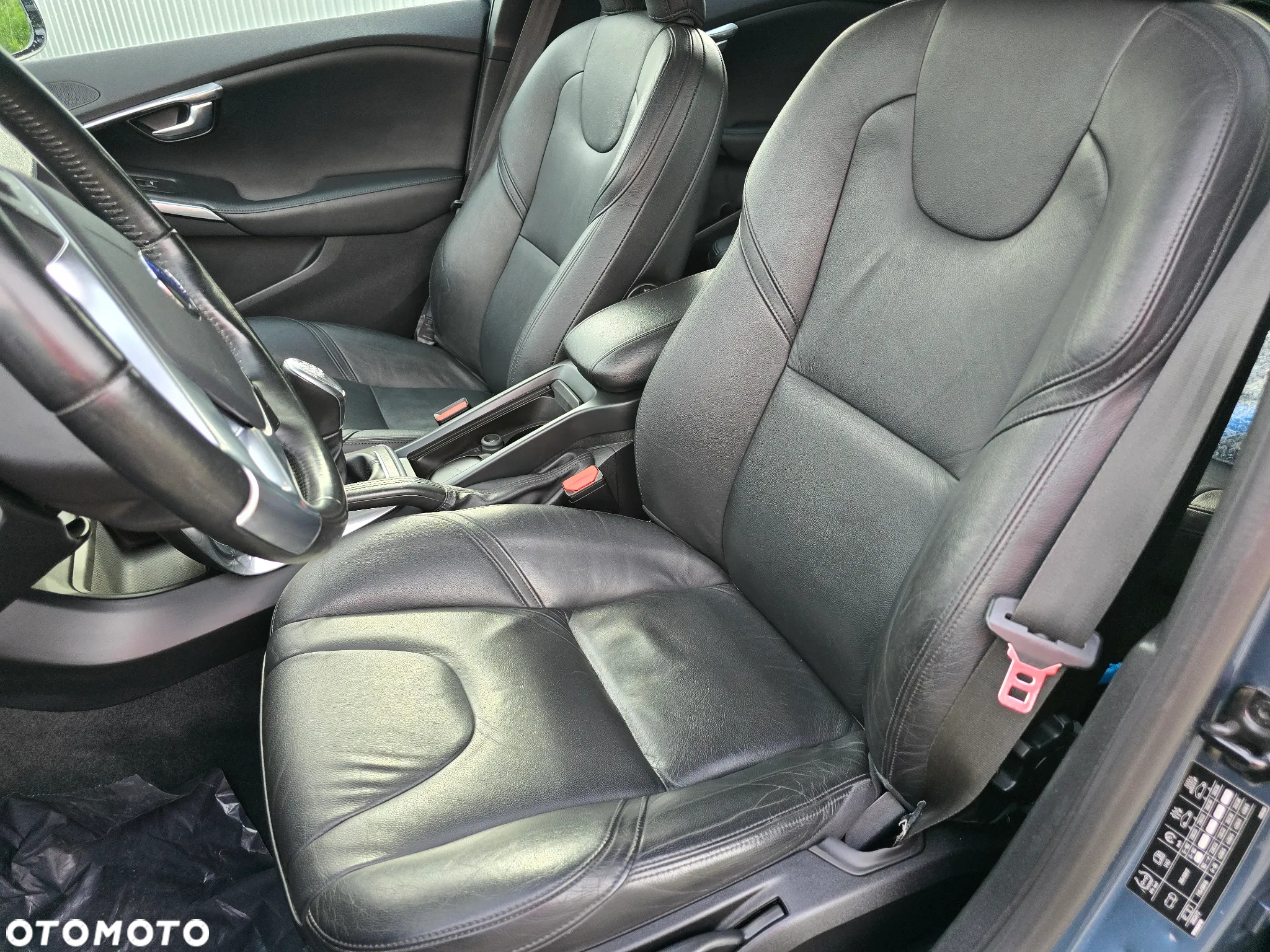 Volvo V40 D2 Momentum - 30