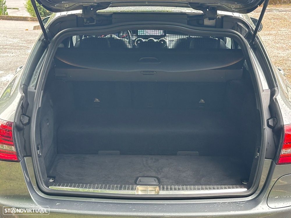 Mercedes-Benz C 300 de T 9G-TRONIC AMG Line - 19