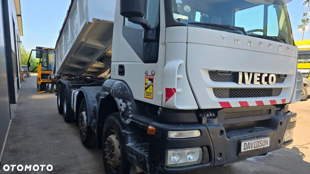 Iveco Trakker 410 8x4 - 3