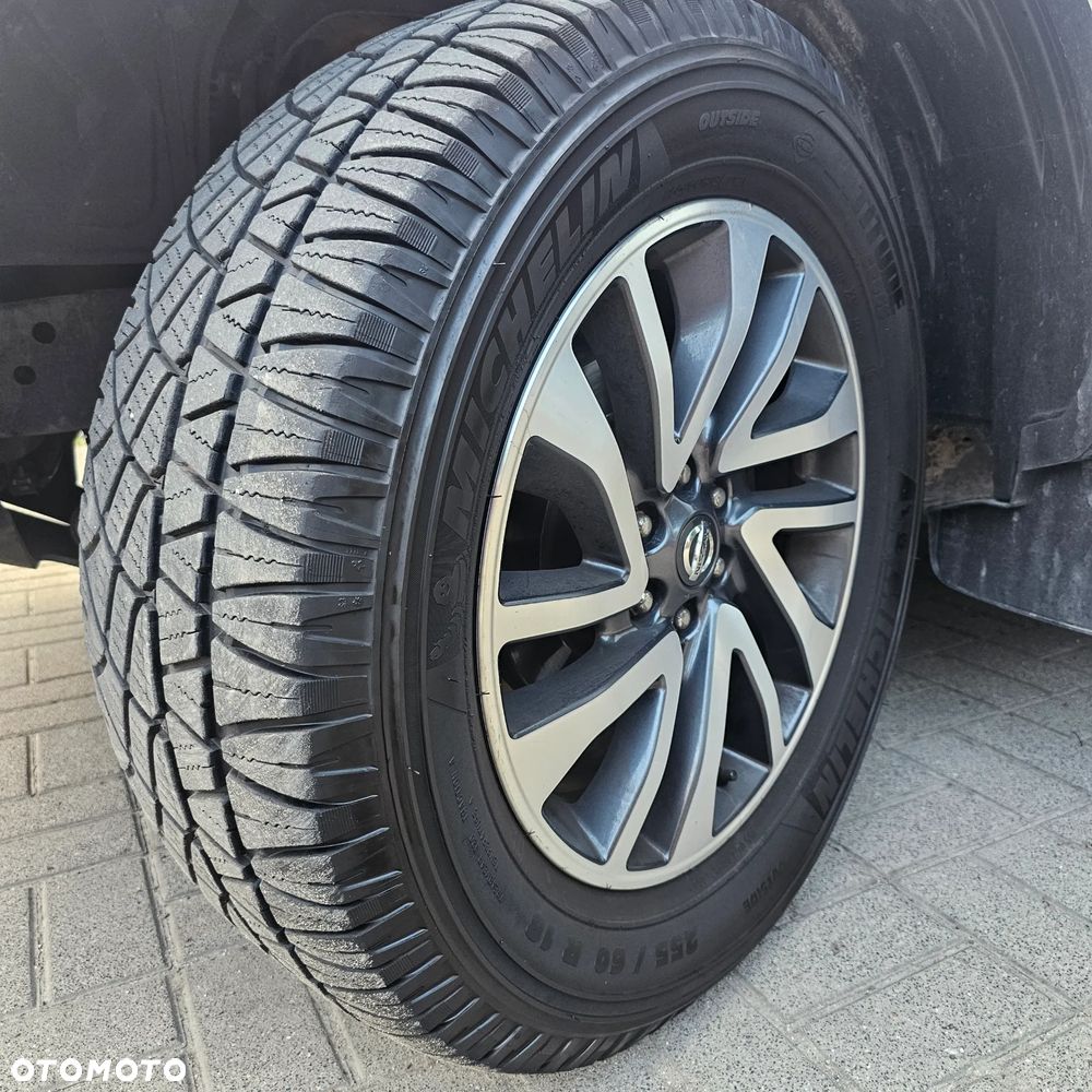 Nissan Navara 2.5 D LE Long EU5 - 29