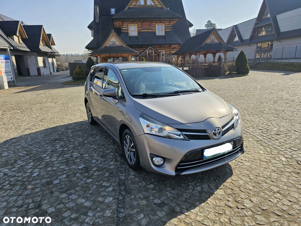 Toyota Verso 1.6 D-4D 7-Sitzer Start/Stop Executive - 1