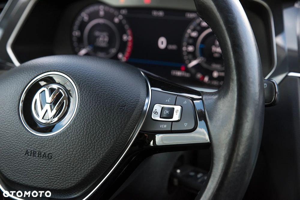 Volkswagen Tiguan 2.0 TDI SCR Elegance - 30