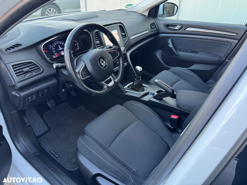 Renault Megane BLUE dCi 115 BUSINESS EDITION - 28