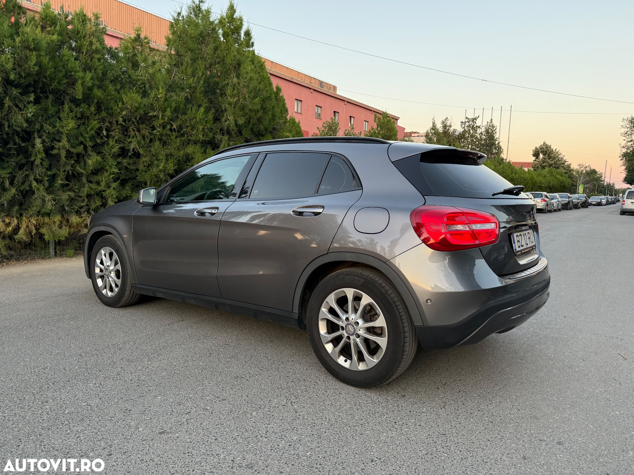 Mercedes-Benz GLA 180 (CDI) d 7G-DCT Style - 4