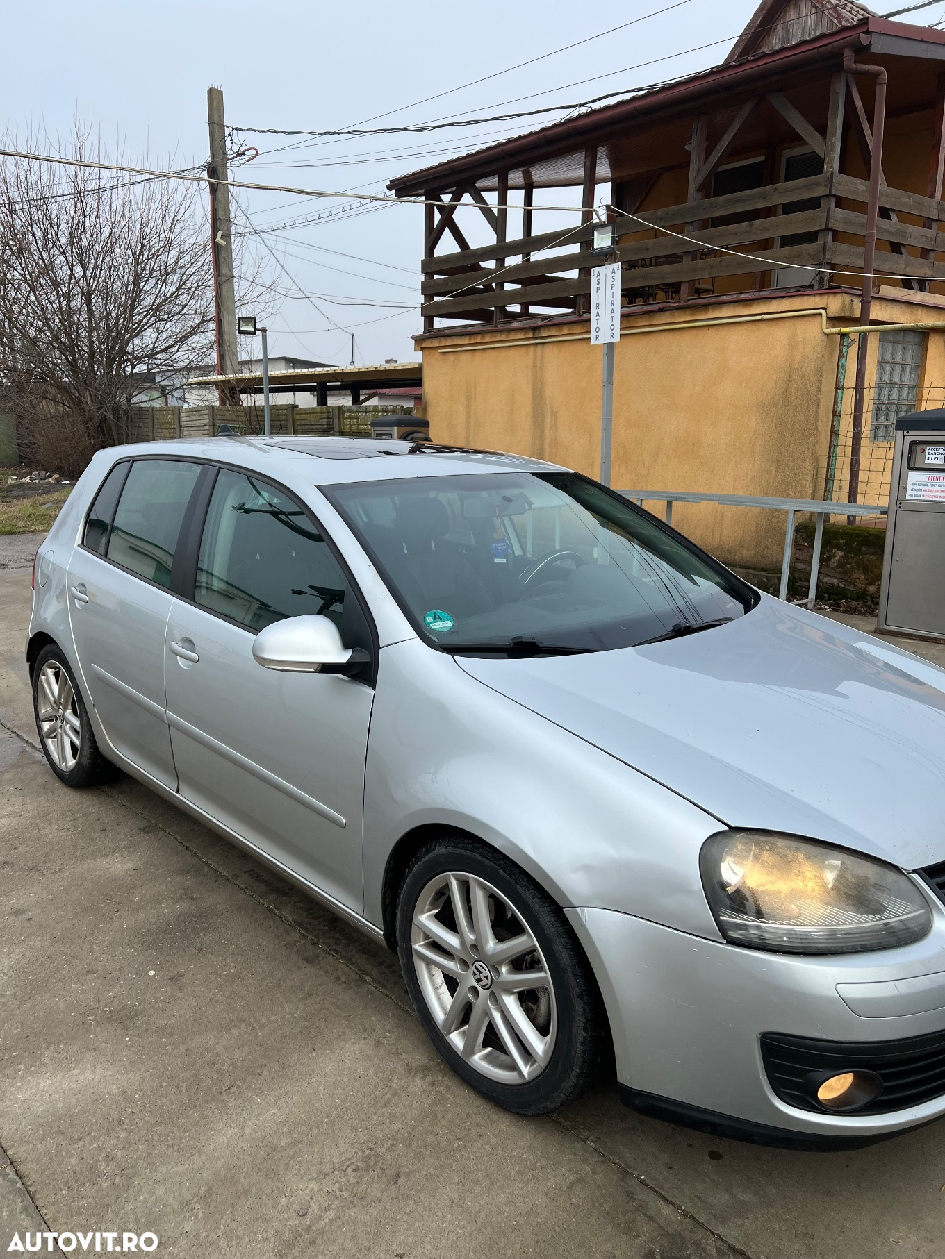 Volkswagen Golf 2.0 DPF GTD - 7