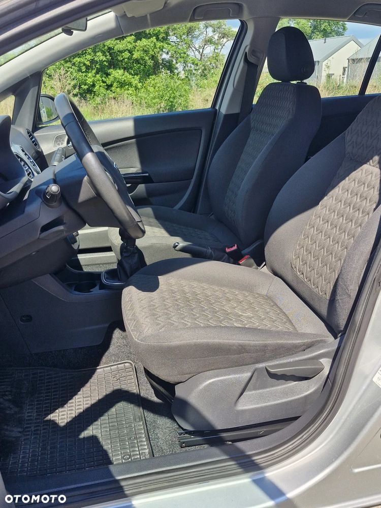 Opel Corsa 1.4 16V Active - 11