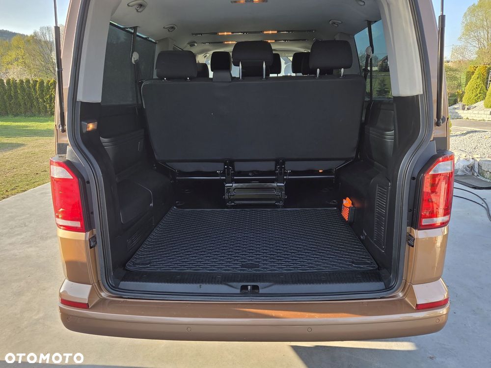 Volkswagen Caravelle 2.0 TDI L2 Comfortline 4Motion DSG - 19