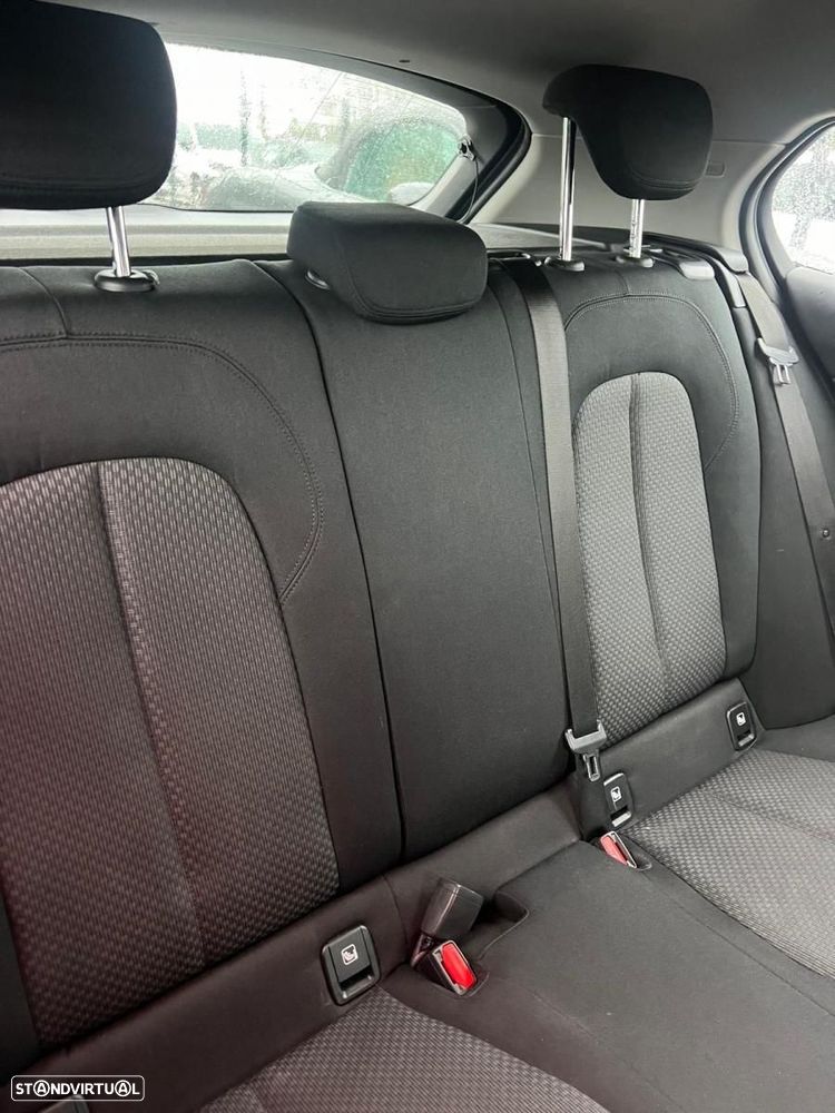 BMW 116 d Advantage Auto - 8