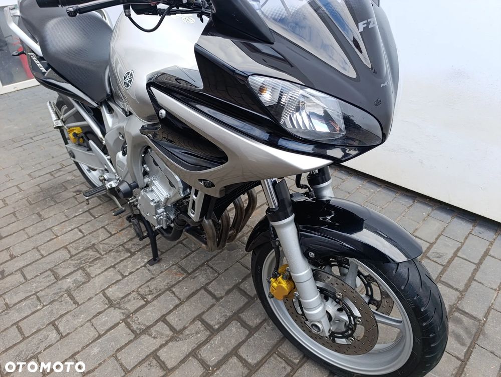 Yamaha FZ6 - 35